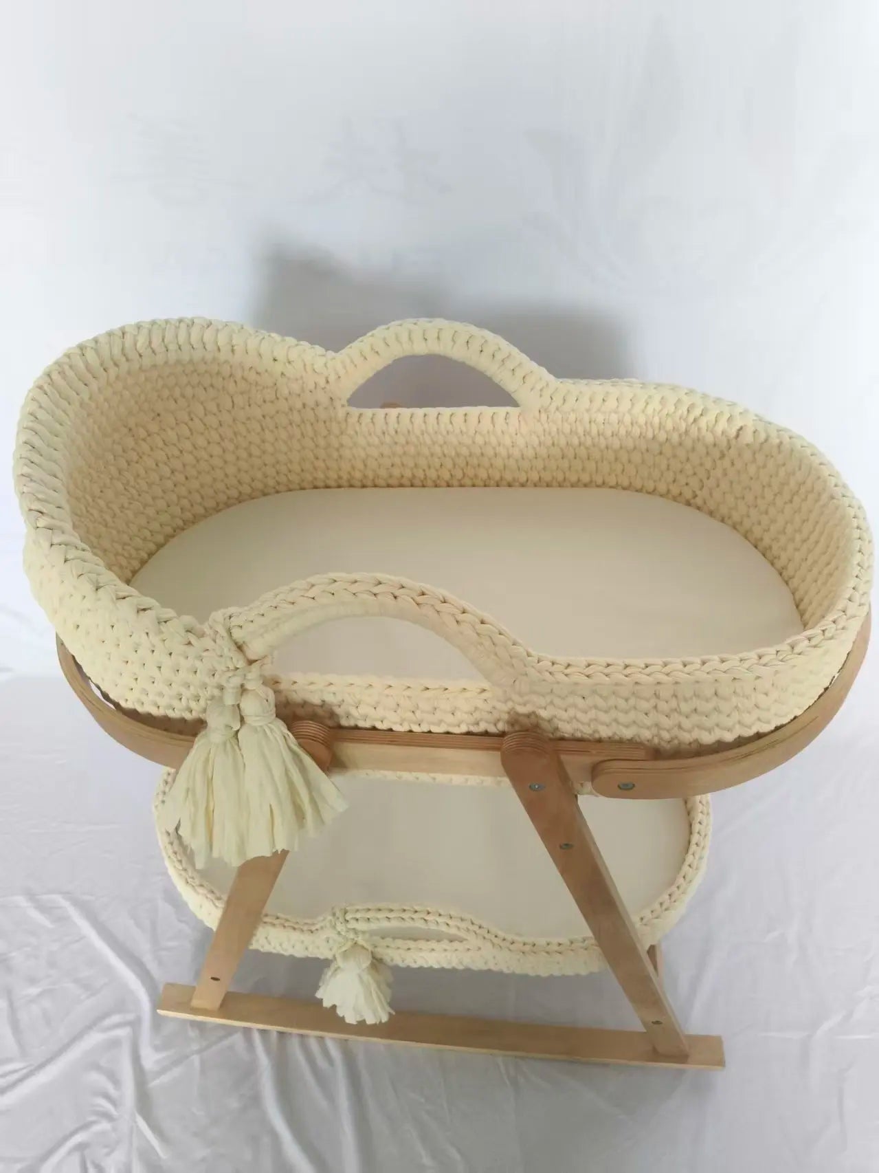 Newborn Baby Nest Lounger Cradle Crib with Wooden Frame Hand-Crocheted Bassinet Soft Mattress Portable Infant Sleeping Bed